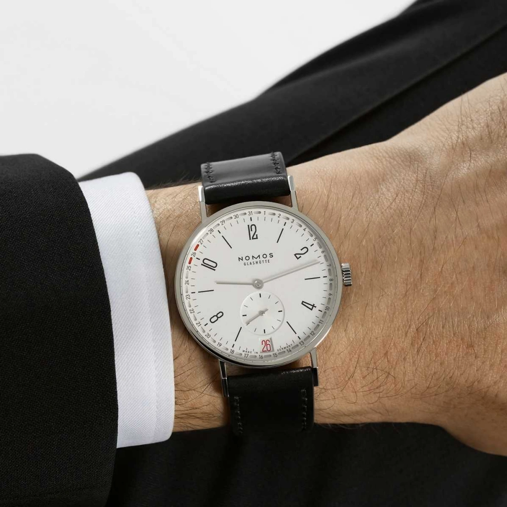 NOMOS Tangente | 2date