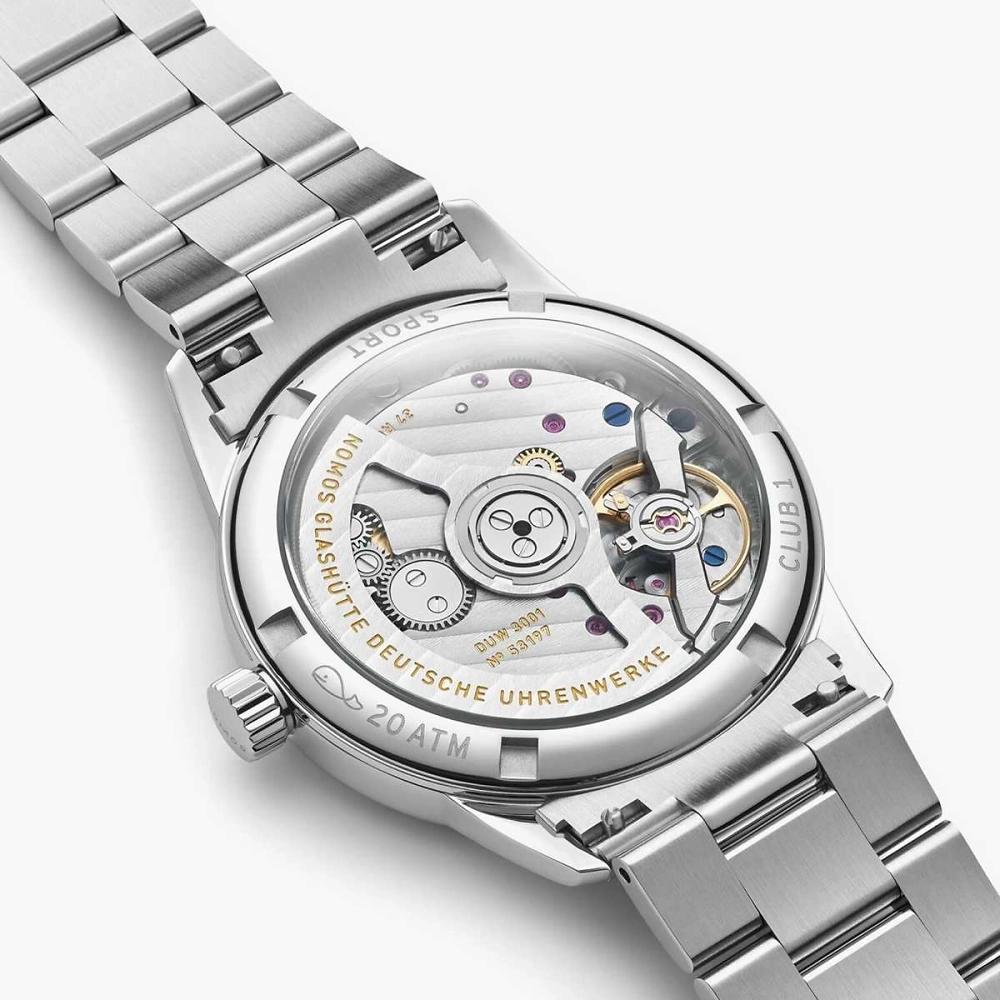 NOMOS Club Sport | neomatik 34 purple