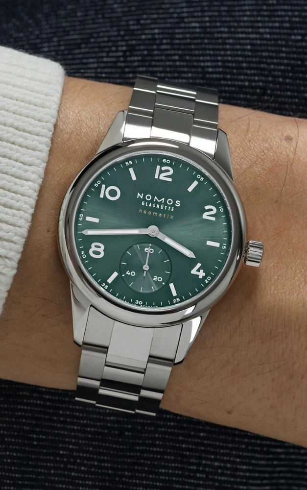 NOMOS Club Sport | neomatik petrol