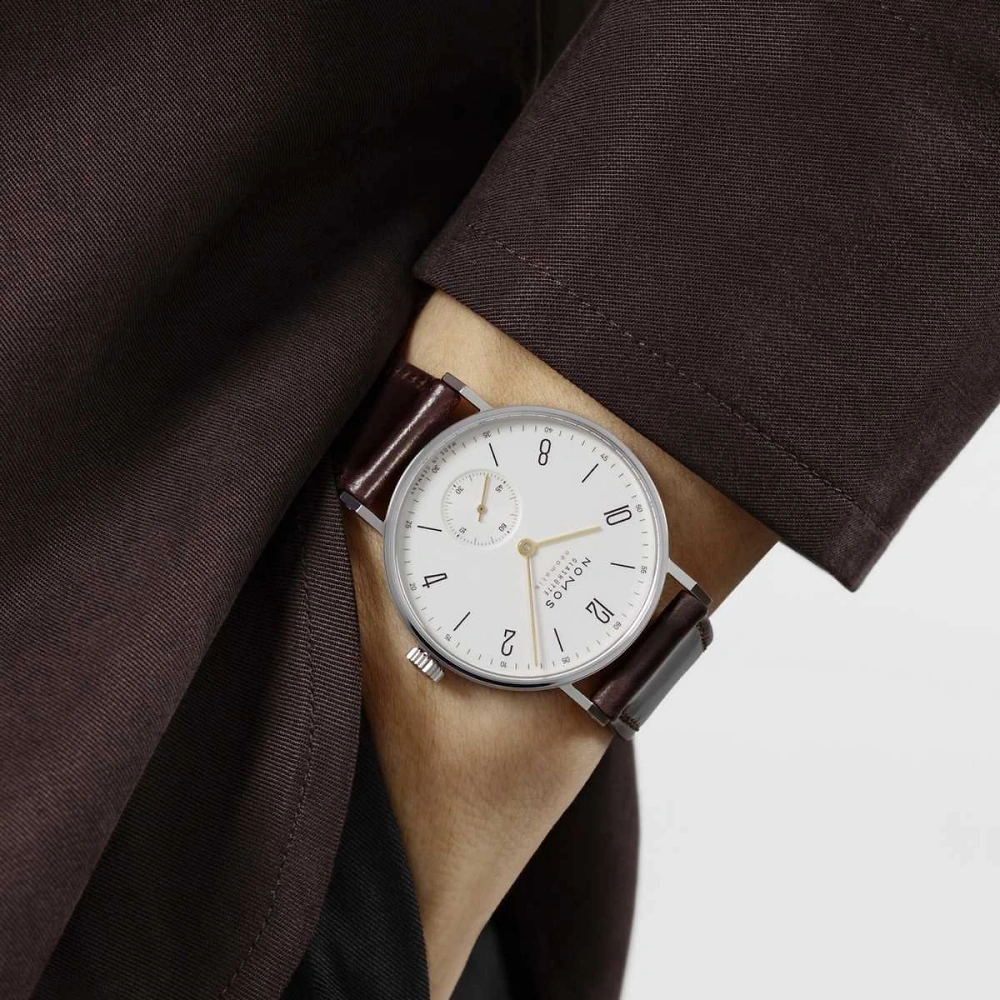 NOMOS Tangente | neomatik dor&eacute;