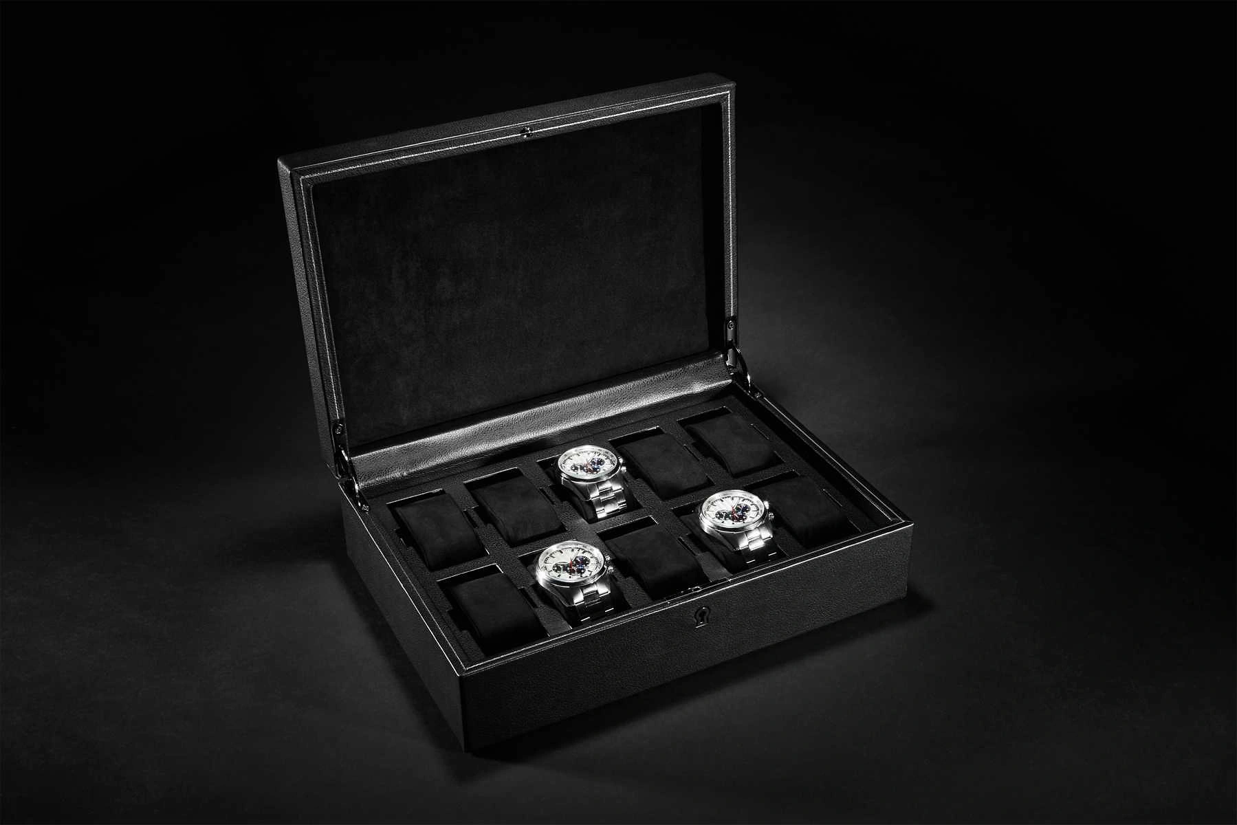 WOLF British Racing Black