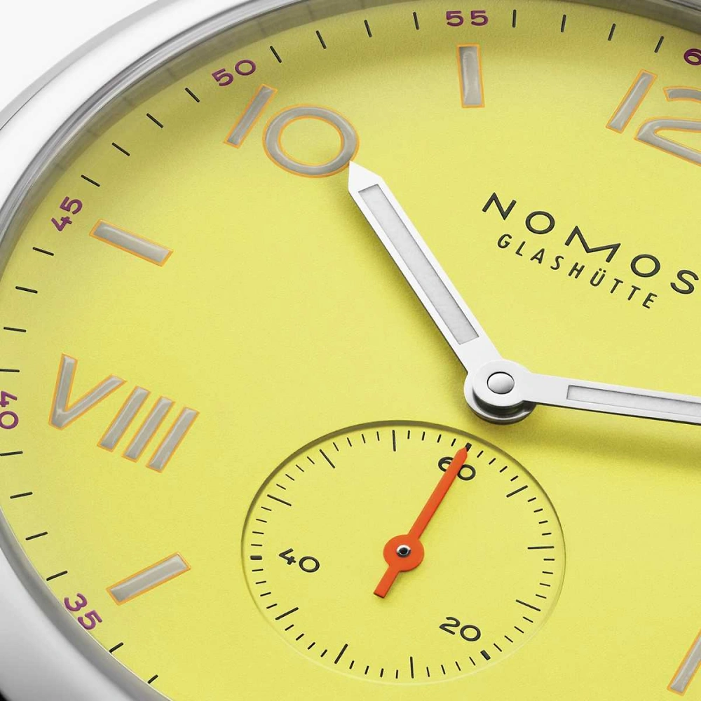 NOMOS Club Campus | 38 starlight