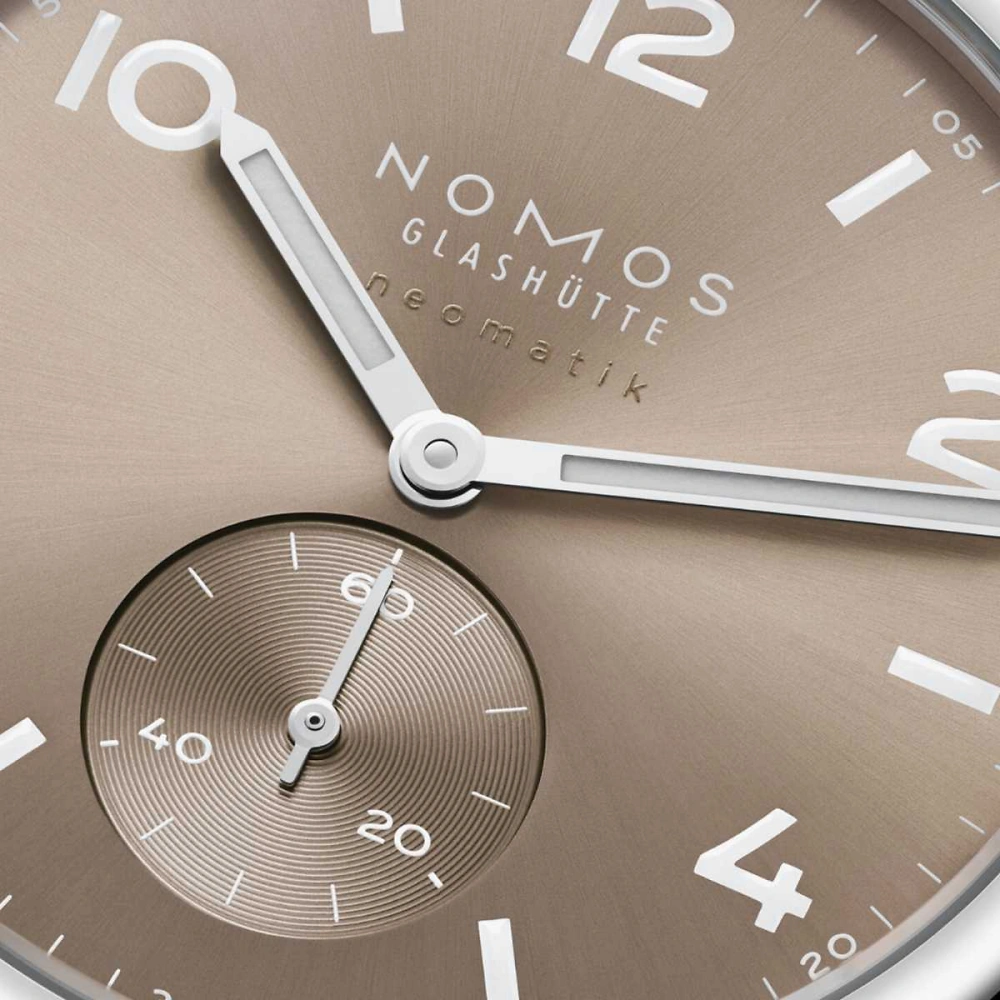 NOMOS Club | neomatik 39 ember