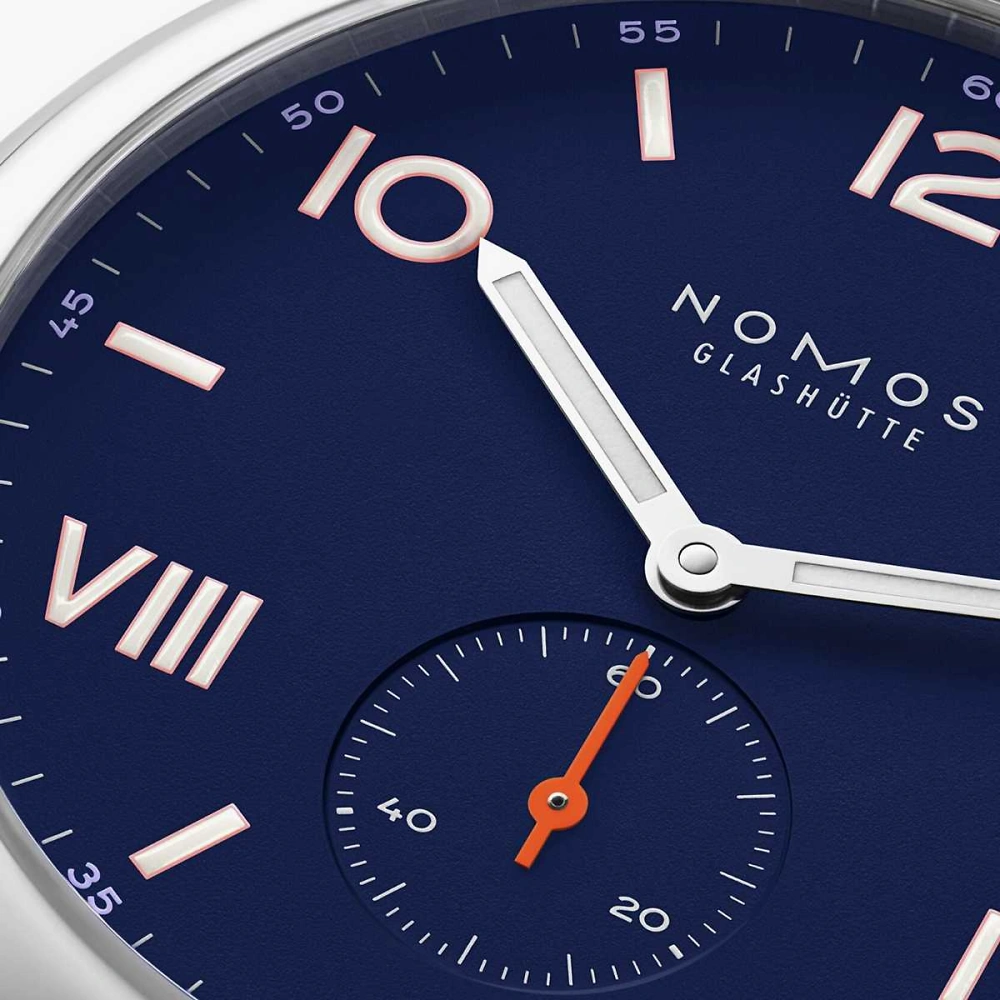 NOMOS Club Campus | 38 night sky