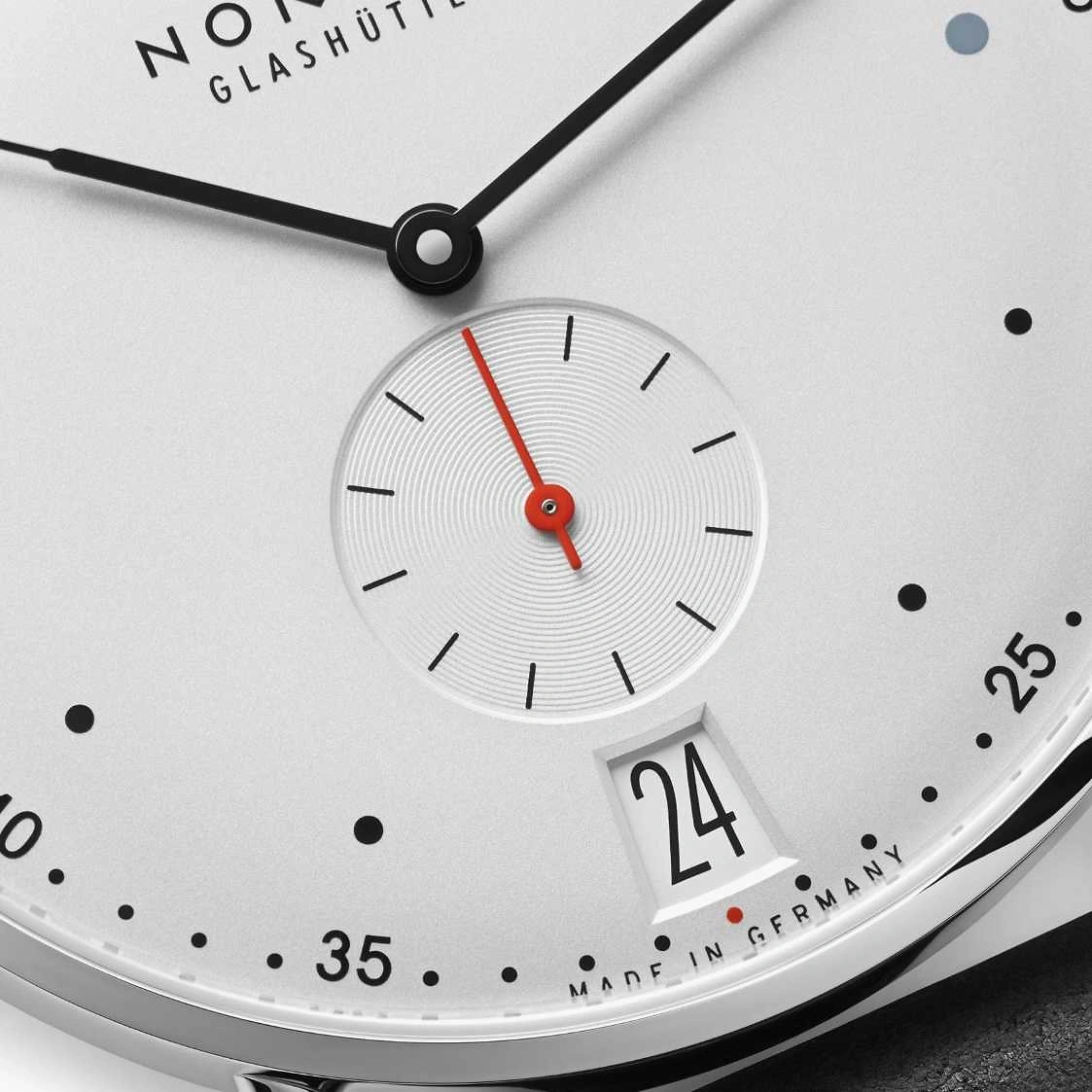 NOMOS Metro 38 | Datum