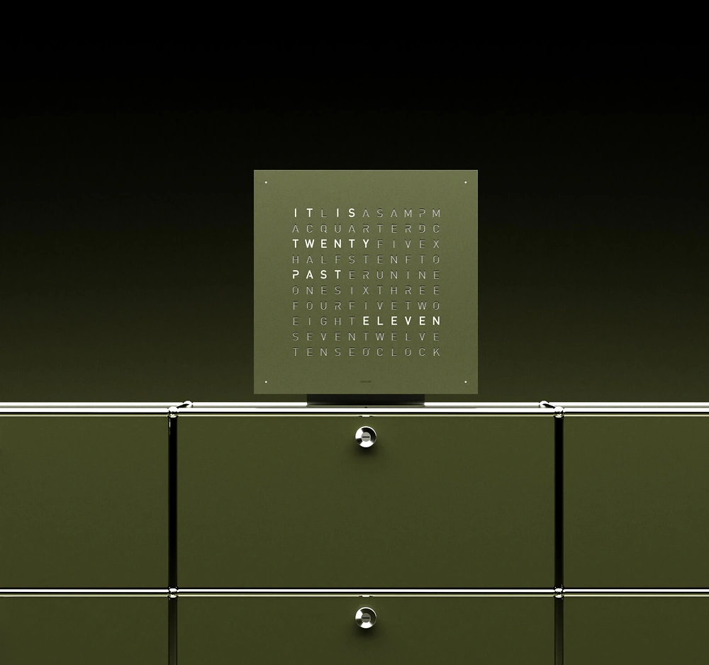 QLOCKTWO EARTH 45 - Color Edition Olive Green Set