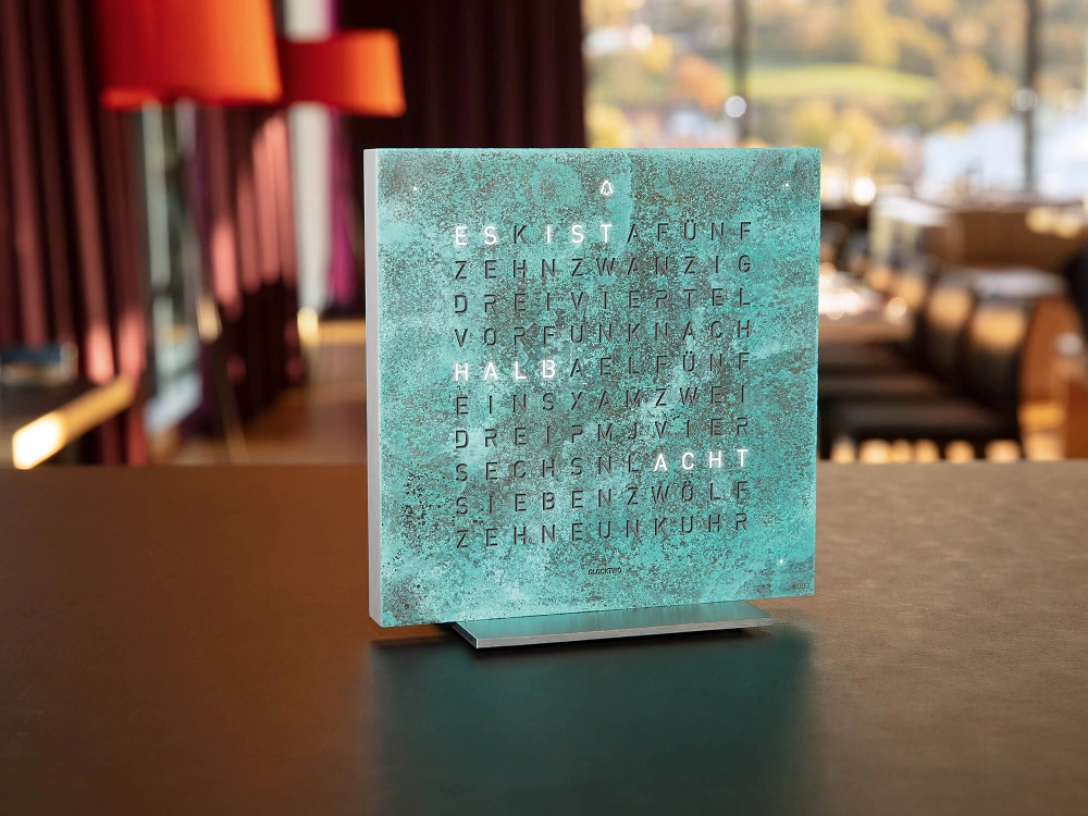 QLOCKTWO FRONTCOVER EARTH 13.5 Vintage Copper