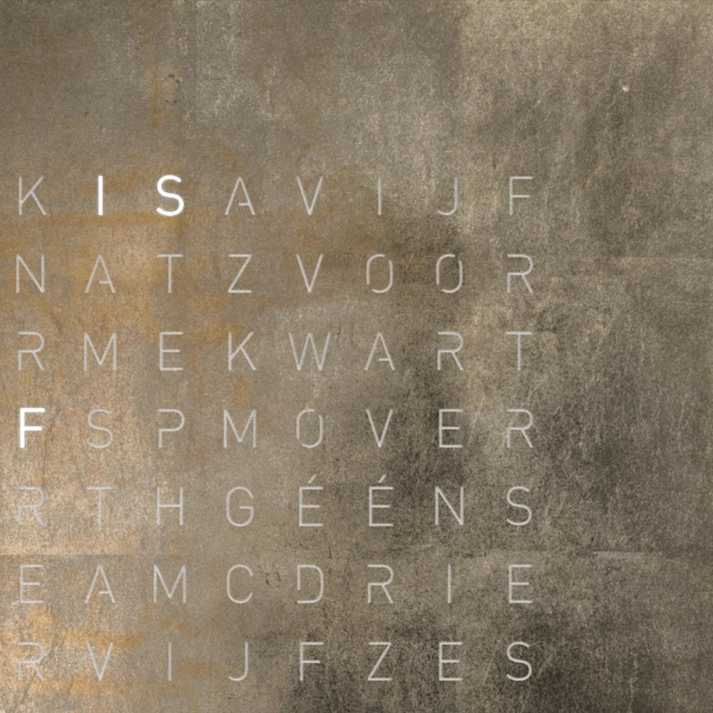 QLOCKTWO FRONTCOVER EARTH 13.5 Silver & Gold