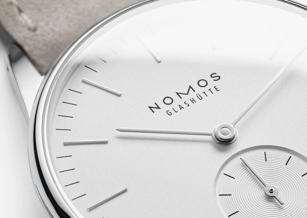 NOMOS Orion 33 | weiss