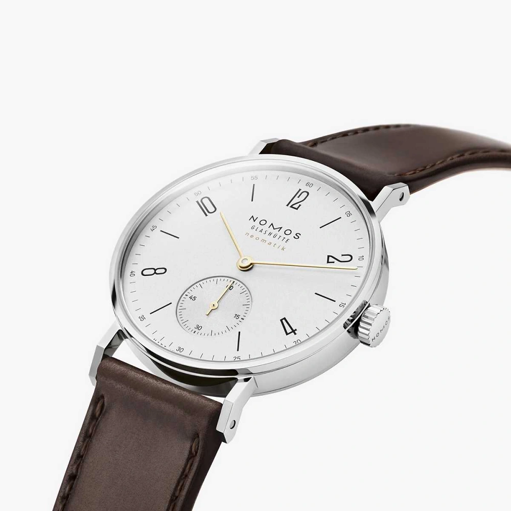 NOMOS Tangente | neomatik dor&eacute;