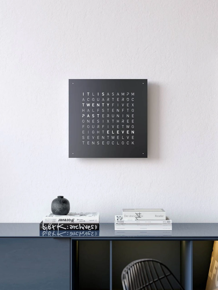 QLOCKTWO FRONTCOVER EARTH 45 Black Pepper