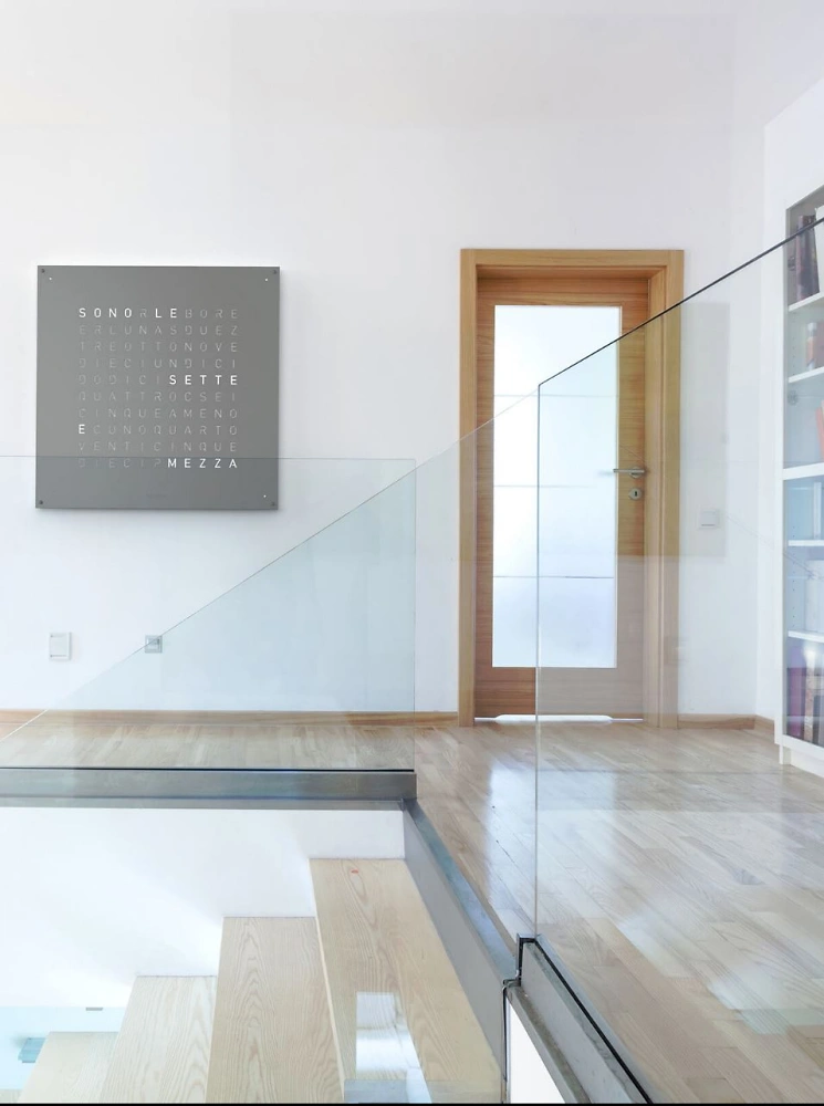 QLOCKTWO EARTH 90 | Grey Pepper