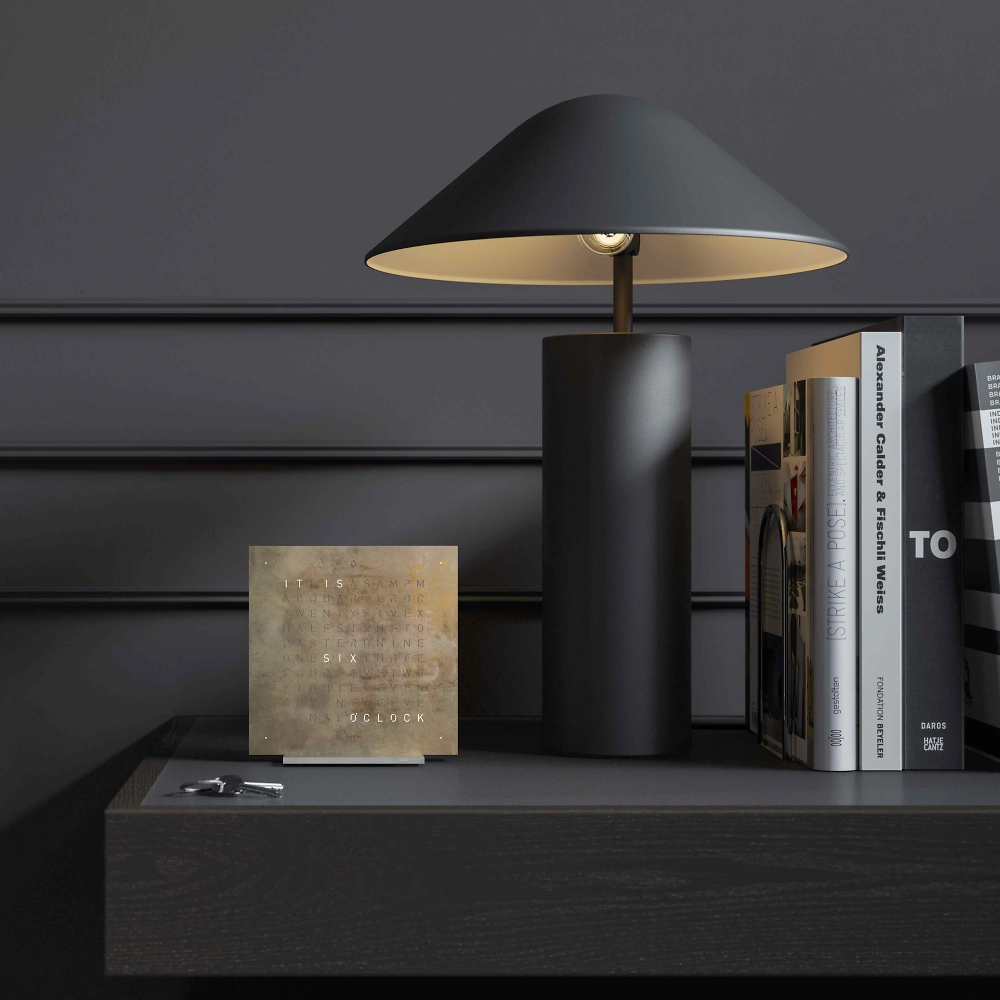 QLOCKTWO FRONTCOVER EARTH 13.5 Silver & Gold