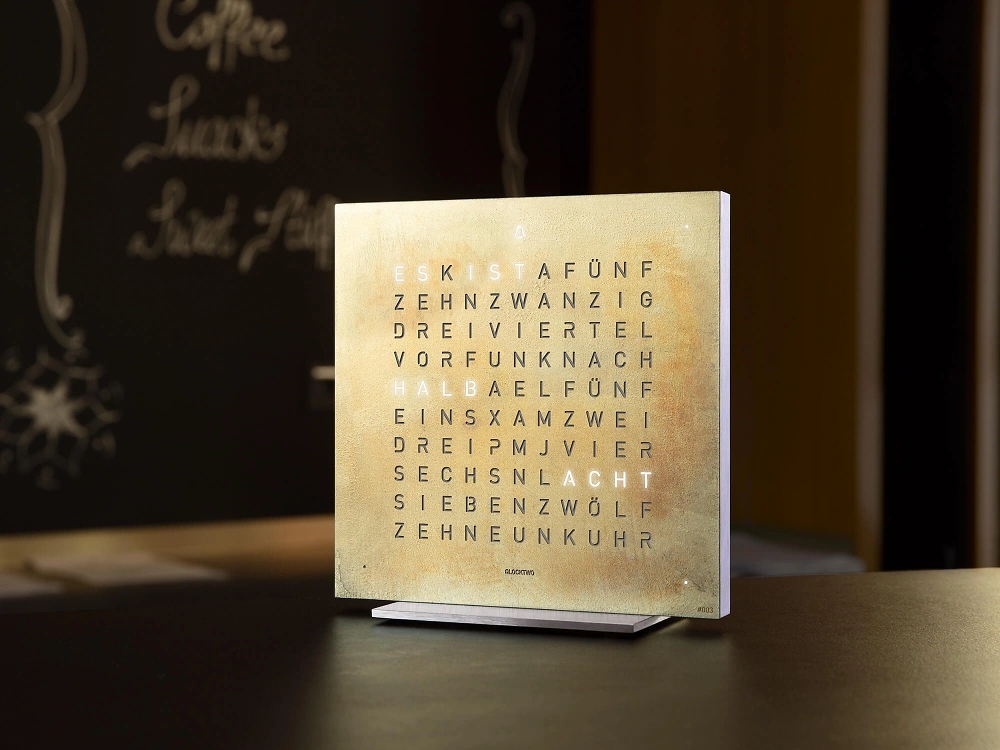 QLOCKTWO FRONTCOVER EARTH 13.5 Silver & Gold