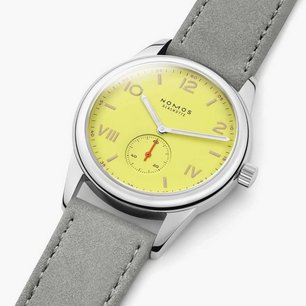 NOMOS Club Campus | 38 starlight