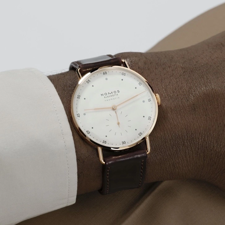 NOMOS Metro - rose gold neomatik 39