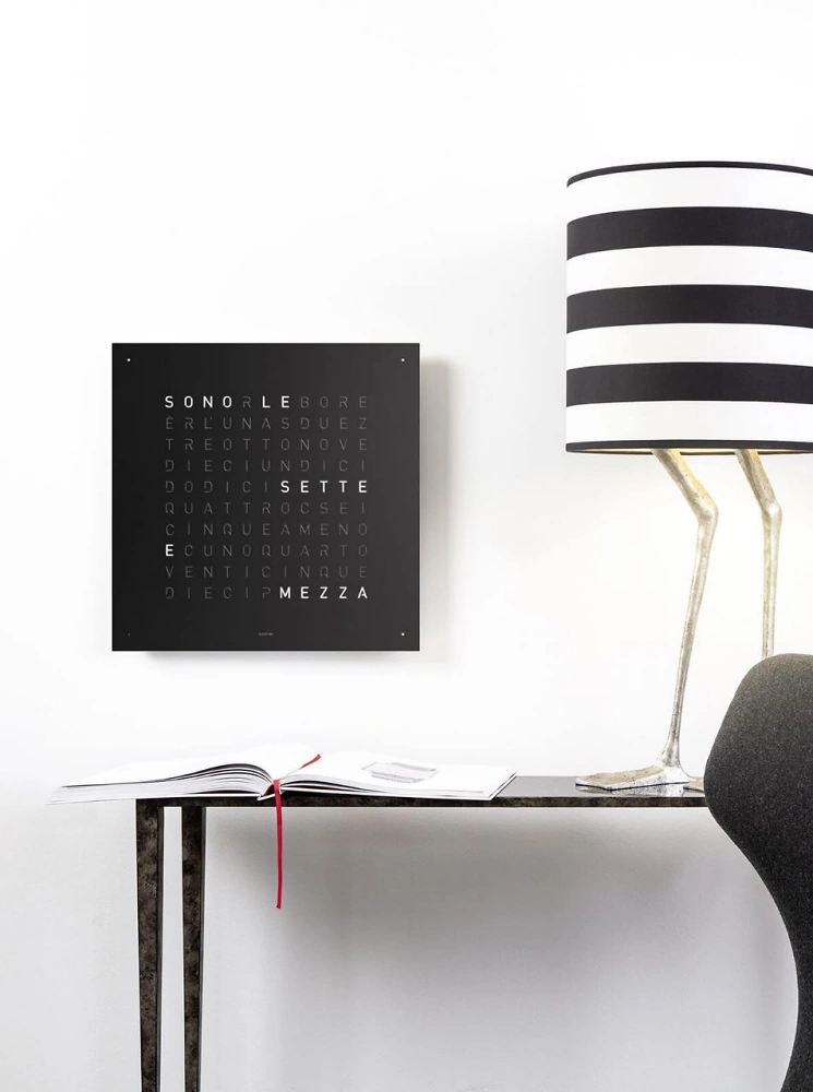 QLOCKTWO FRONTCOVER EARTH 45 Black Pepper