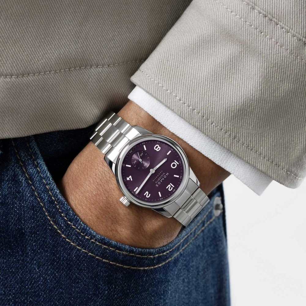 NOMOS Club Sport | neomatik 34 purple
