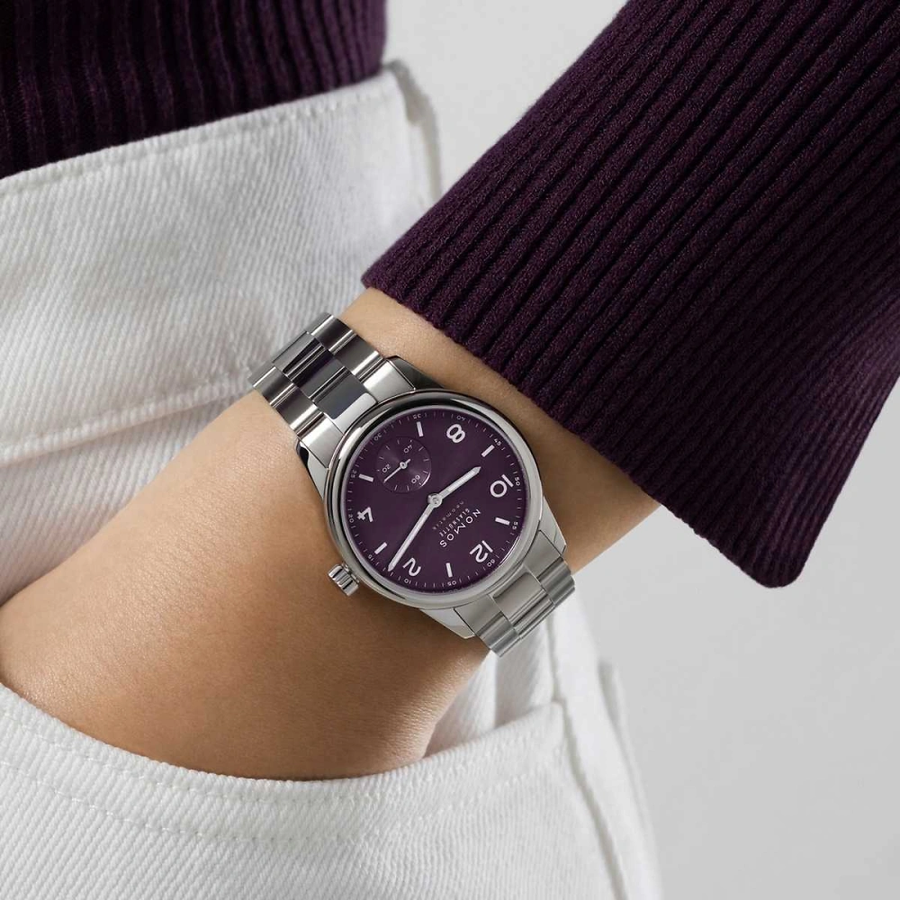 NOMOS Club Sport | neomatik 34 purple