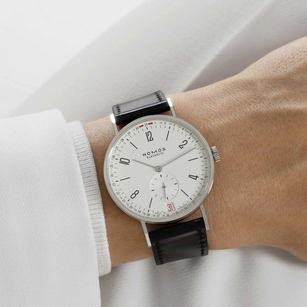 NOMOS Tangente | 2date