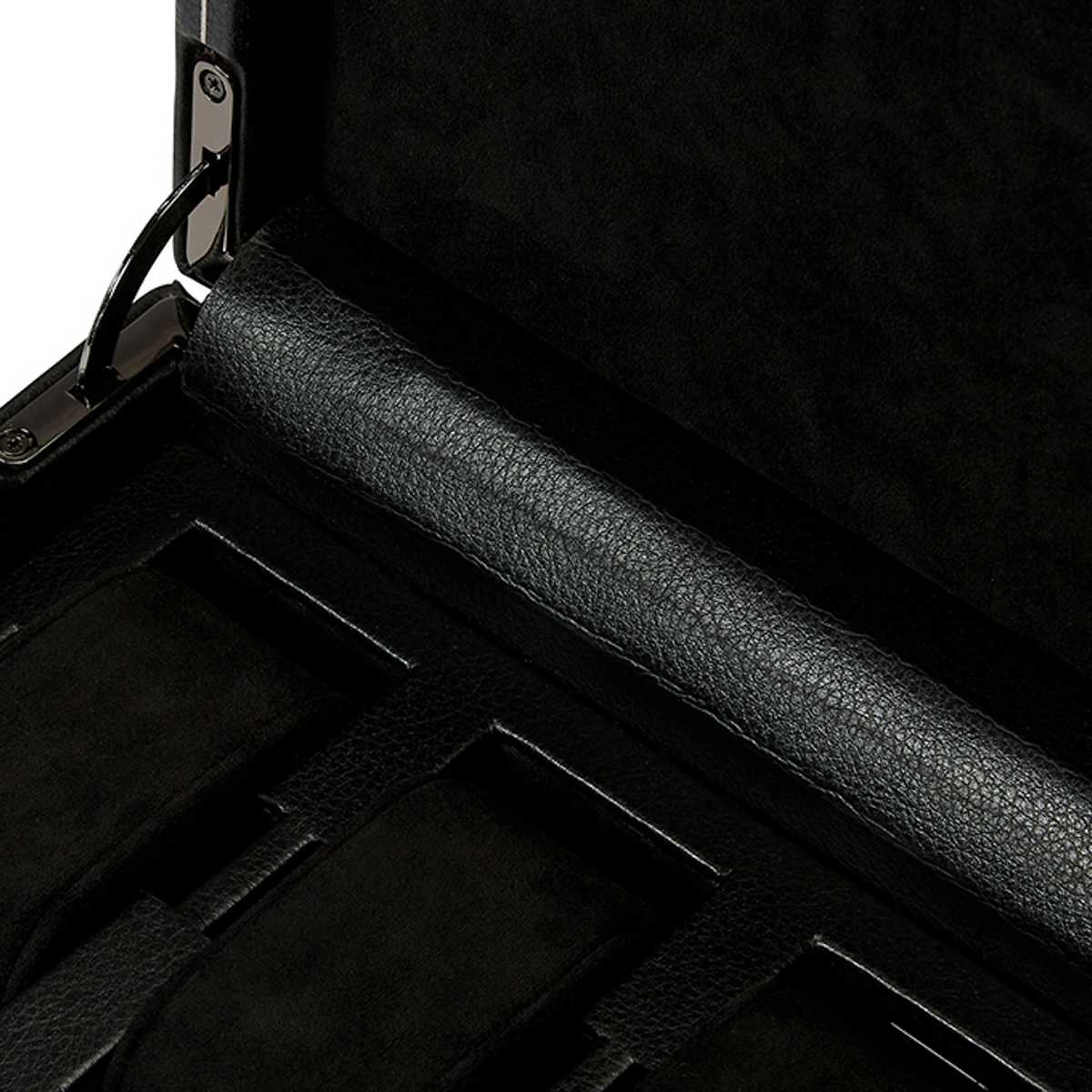 WOLF British Racing Black