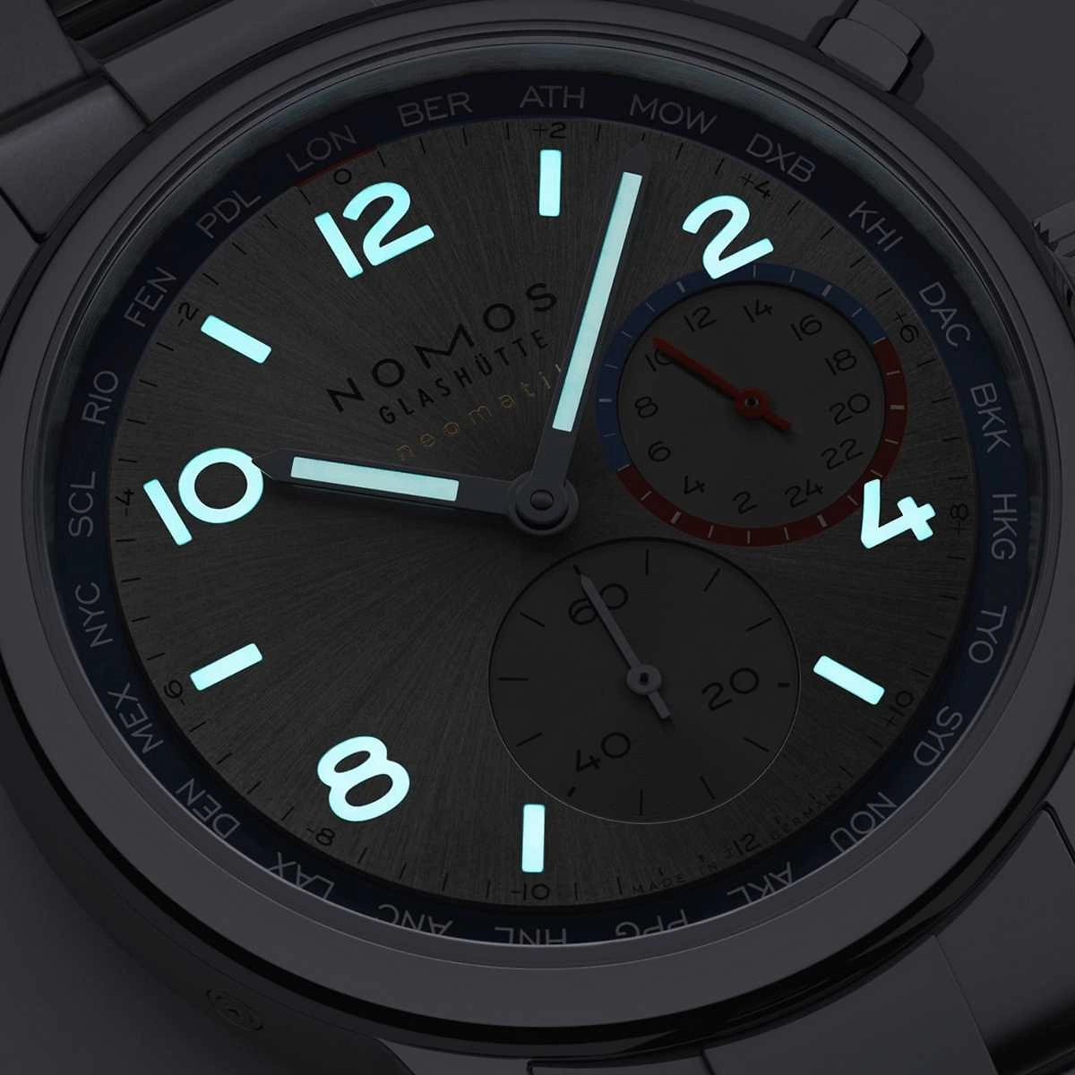 NOMOS Club Sport | neomatik Weltzeit Silber