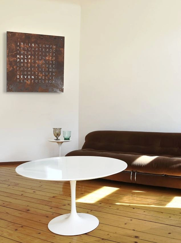 QLOCKTWO EARTH 90 | Rust