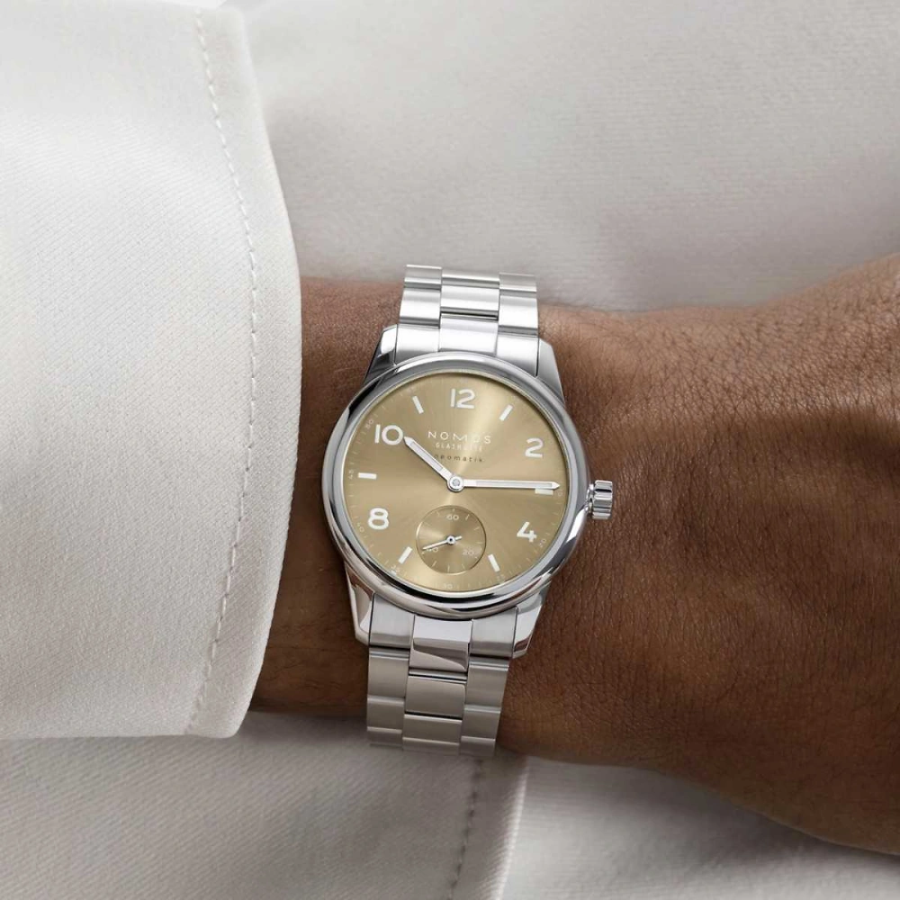 NOMOS Club Sport | neomatik 34 gold
