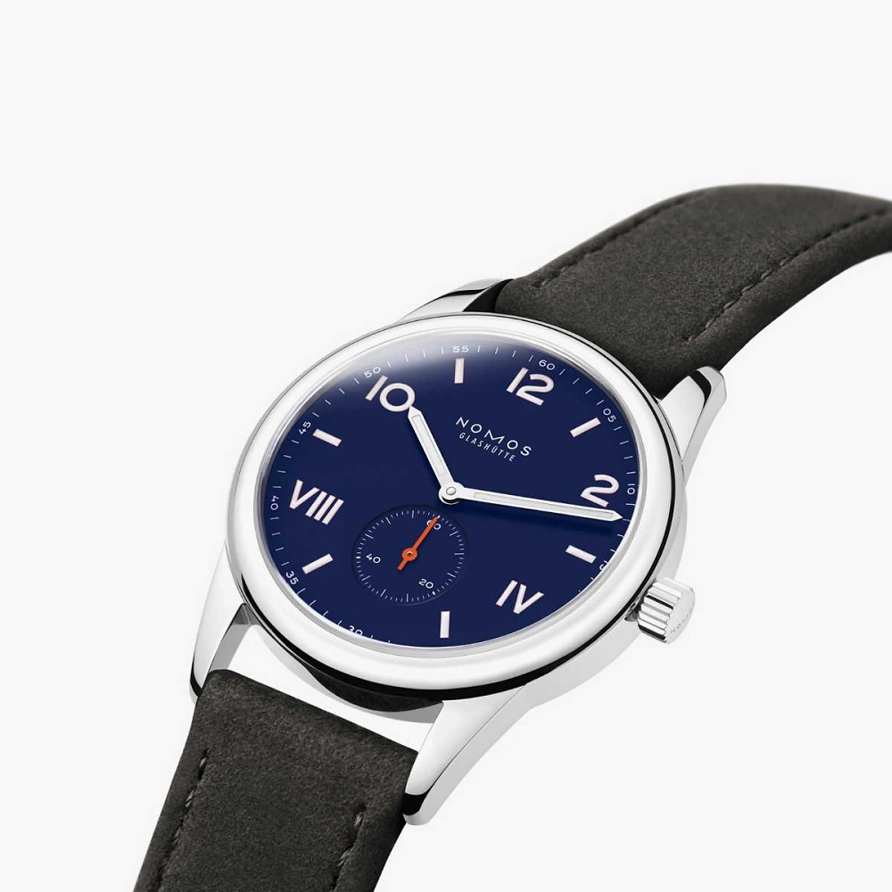 NOMOS Club Campus | 38 night sky