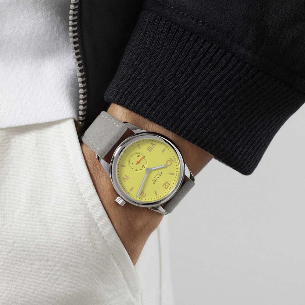 NOMOS Club Campus | 38 starlight