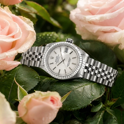 1 190014 ROLEX Lady Datejust Coverbild Uhr Liegend bei Rosen