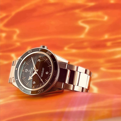 OMEGA Seamaster 300 - Uhr liegend, von vorne und auf einem orangefarbenen Bild mit Lava