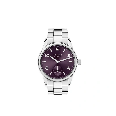 NOMOS Club Sport neomatik 34 purple - Uhr von vorne, vor weissem Hintergrund