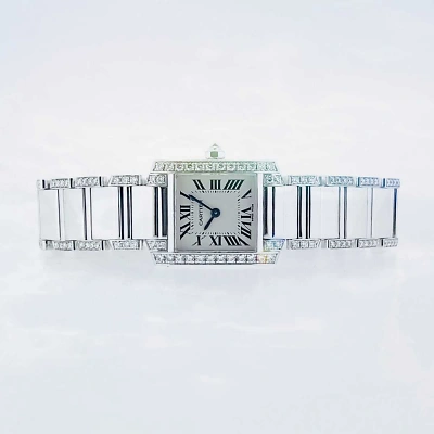 CARTIER Tank Française - Uhr von vorne, liegend