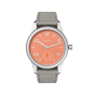 1 NOMOS Club 714 Uhr von vorne