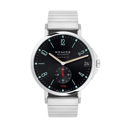 1 NOMOS Tangente 581 - Uhr von vorne